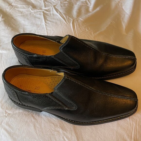 Sandro Moscoloni Black Leather loafers, Size 8.5D main image 5